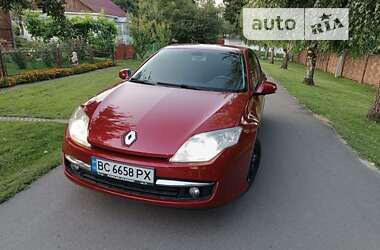 Ліфтбек Renault Laguna 2009 в Острозі