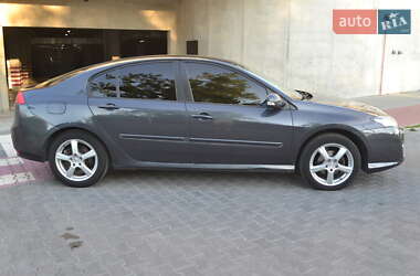 Лифтбек Renault Laguna 2008 в 