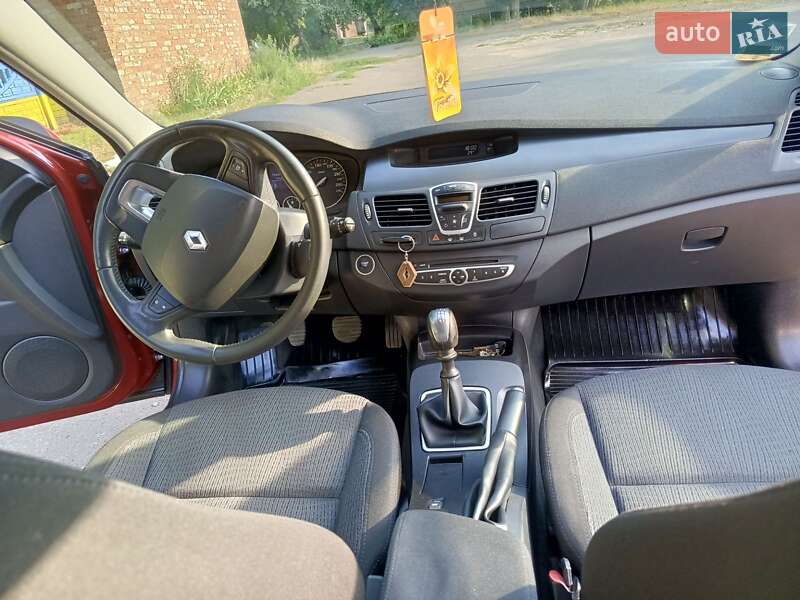 Лифтбек Renault Laguna 2007 в Врадиевке