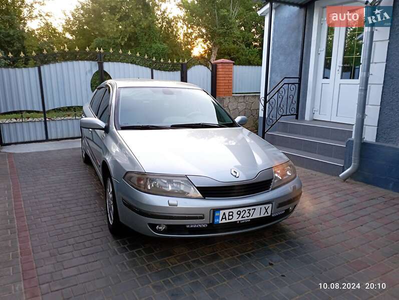 Лифтбек Renault Laguna 2003 в 