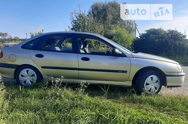 Лифтбек Renault Laguna 1999 в Остроге