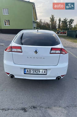 Лифтбек Renault Laguna 2013 в 