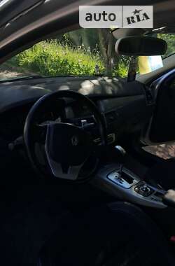 Лифтбек Renault Laguna 2014 в 