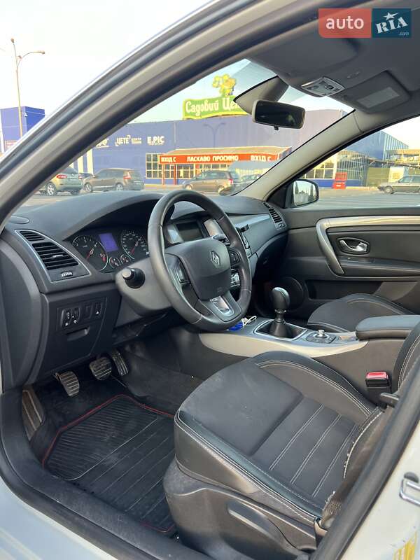 Универсал Renault Laguna 2011 в Каменец-Подольском