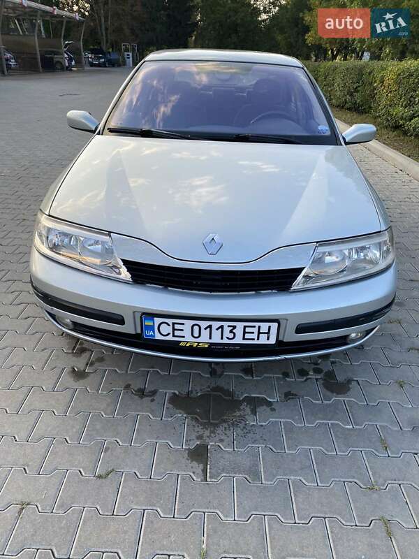 Ліфтбек Renault Laguna 2001 в Чернівцях