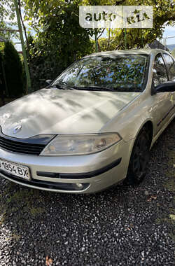 Ліфтбек Renault Laguna 2003 в Середньому