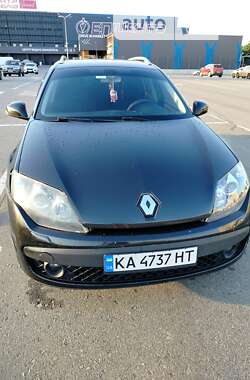 Универсал Renault Laguna 2010 в Сарнах