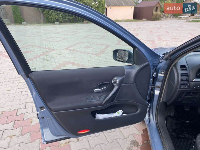 Лифтбек Renault Laguna 2005 в Дунаевцах фото 15 Лифтбек Renault Laguna 2005 в Дунаевцах