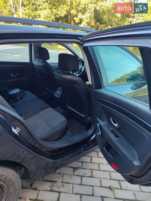 Універсал Renault Laguna 2010 в Красилові