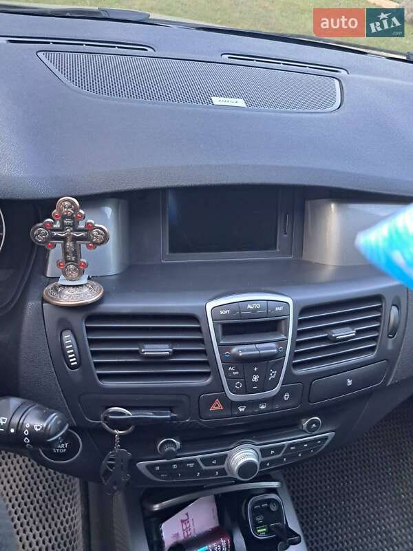 Универсал Renault Laguna 2011 в Пустомытах