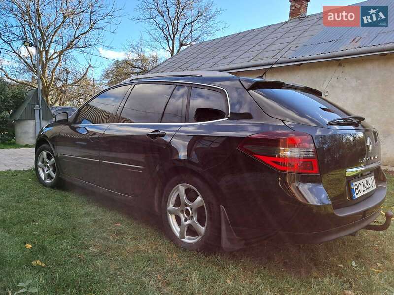 Универсал Renault Laguna 2011 в Пустомытах