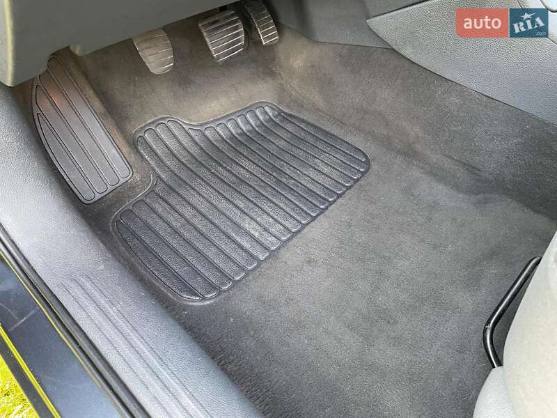 Універсал Renault Laguna 2003 в Бучі фото 16 Універсал Renault Laguna 2003 в Бучі
