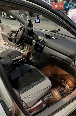 Лифтбек Renault Laguna 2004 в 