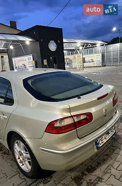 Лифтбек Renault Laguna 2004 в 