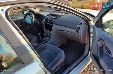 Лифтбек Renault Laguna 2001 в Косове