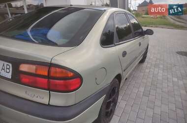 Ліфтбек Renault Laguna 1999 в Чернівцях