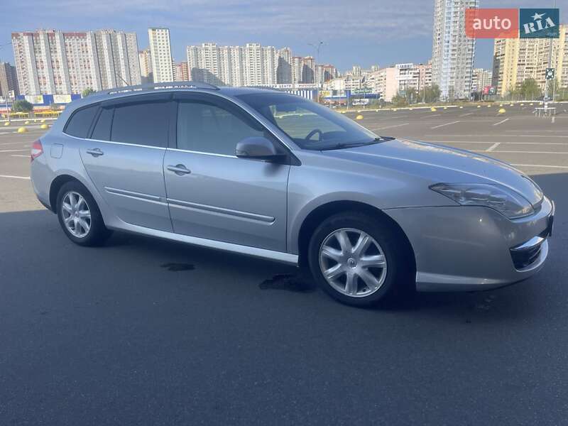 Универсал Renault Laguna 2010 в Киеве