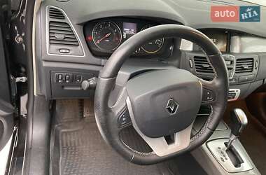 Лифтбек Renault Laguna 2014 в 