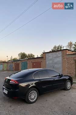 Лифтбек Renault Laguna 2011 в Миргороде