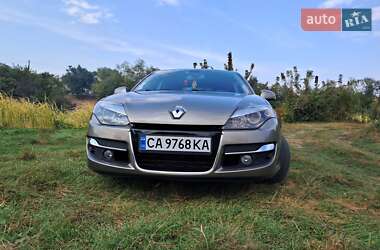 Лифтбек Renault Laguna 2011 в 