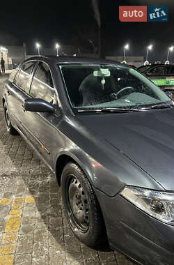 Ліфтбек Renault Laguna 2002 в Харкові