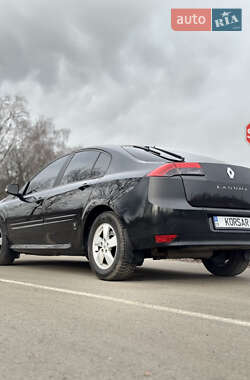 Лифтбек Renault Laguna 2008 в 