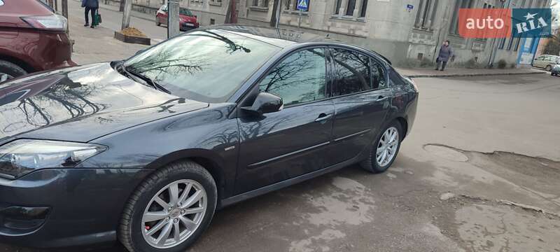 Ліфтбек Renault Laguna 2012 в Бродах
