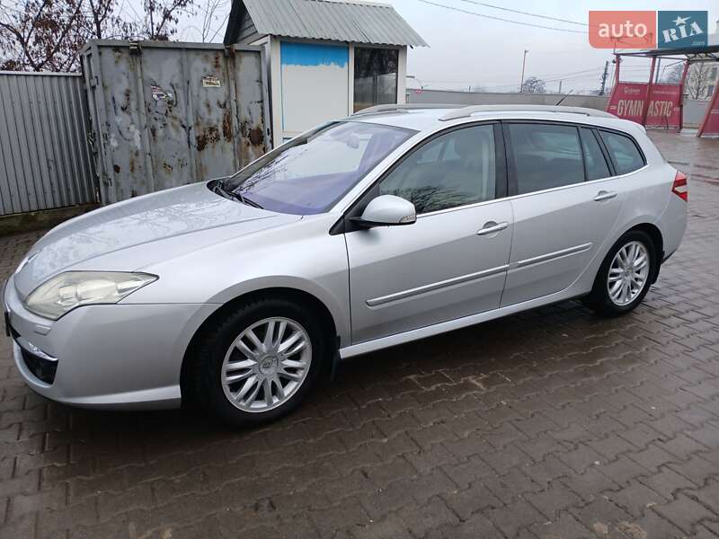 Універсал Renault Laguna 2010 в Чернівцях фото 22 Універсал Renault Laguna 2010 в Чернівцях