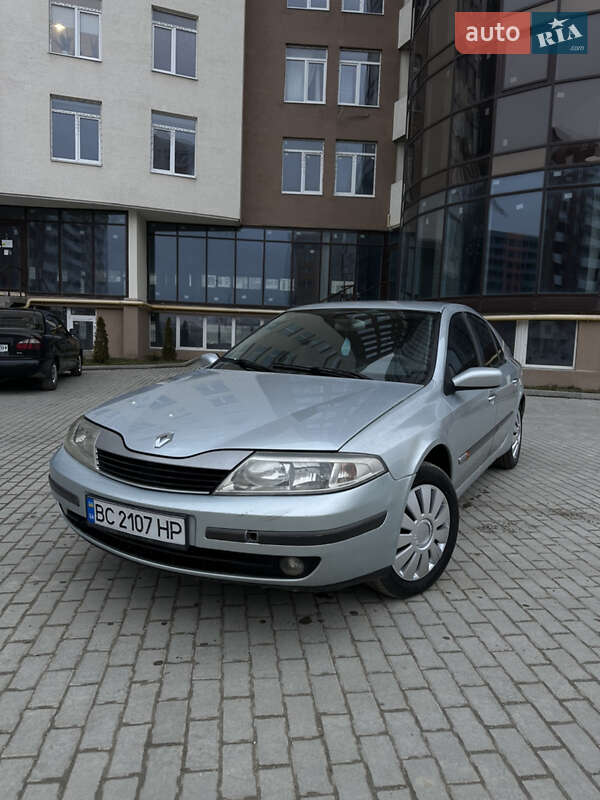 Ліфтбек Renault Laguna 2001 в Тернополі