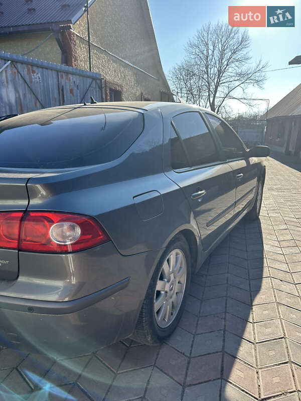 Лифтбек Renault Laguna 2006 в Тернополе