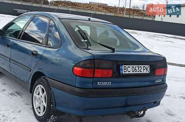 Лифтбек Renault Laguna 1995 в Ивано-Франковске