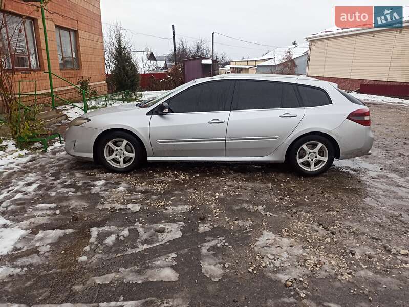 Универсал Renault Laguna 2010 в Песчанке