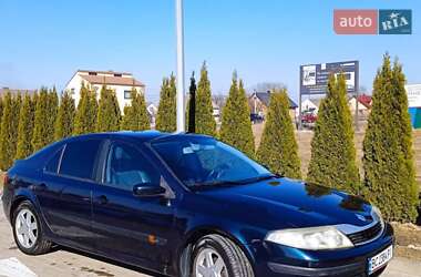 Лифтбек Renault Laguna 2005 в Городке