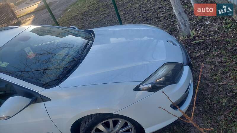 Универсал Renault Laguna 2011 в Надворной