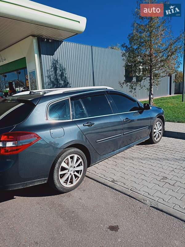 Универсал Renault Laguna 2011 в Бродах