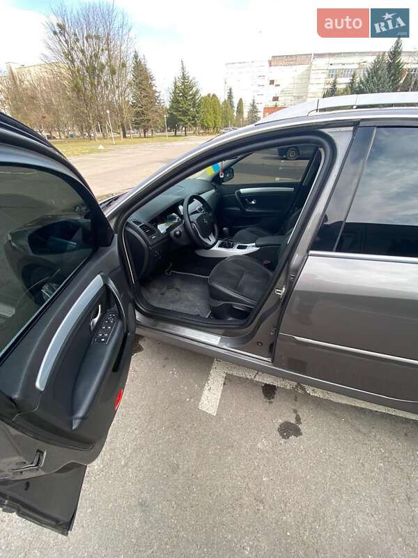 Универсал Renault Laguna 2007 в Сарнах