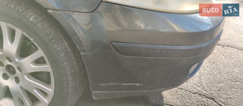 Ліфтбек Renault Laguna 2002 в Києві