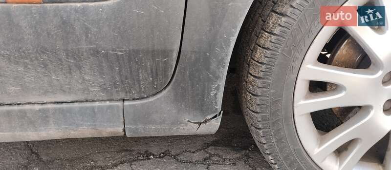 Ліфтбек Renault Laguna 2002 в Києві