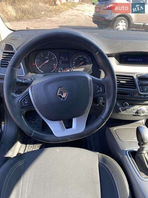 Универсал Renault Laguna 2011 в Бродах