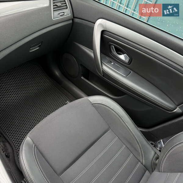 Универсал Renault Laguna 2011 в Одессе