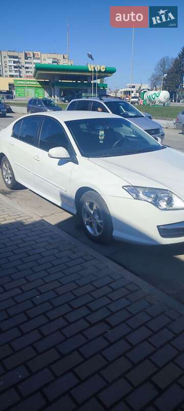 Лифтбек Renault Laguna 2009 в Звягеле