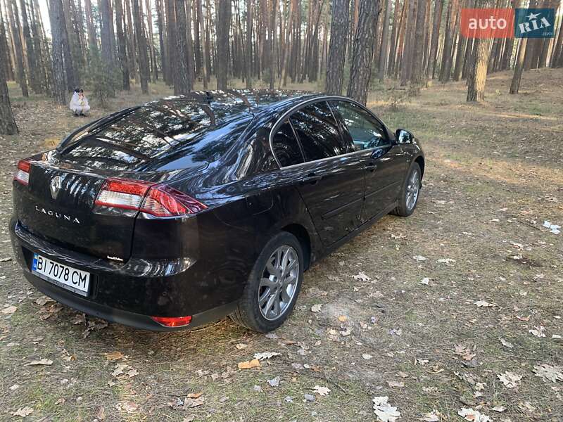 Ліфтбек Renault Laguna 2014 в Гадячі