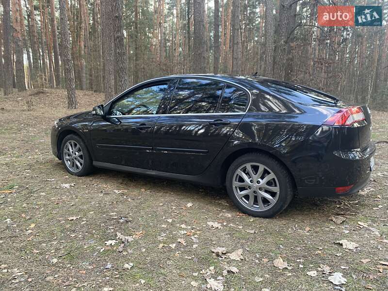 Ліфтбек Renault Laguna 2014 в Гадячі