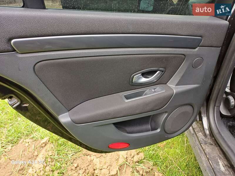 Универсал Renault Laguna 2010 в Ивано-Франковске фото 19 Универсал Renault Laguna 2010 в Ивано-Франковске