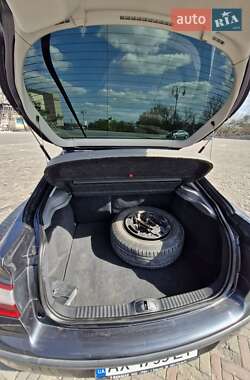 Лифтбек Renault Laguna 2002 в 