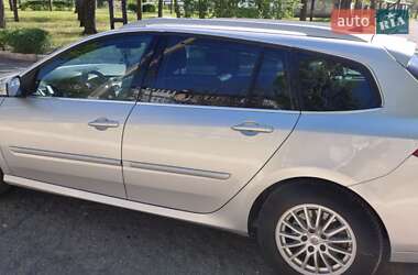 Универсал Renault Laguna 2011 в 
