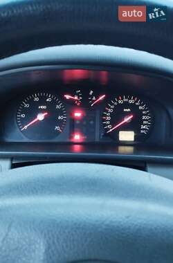 Універсал Renault Laguna 2001 в 