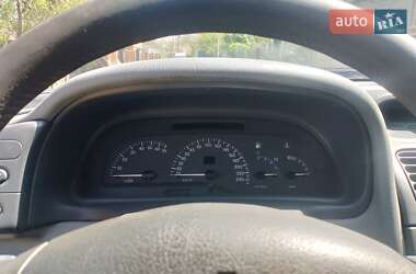 Универсал Renault Laguna 2000 в 