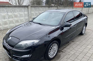 Лифтбек Renault Laguna 2011 в 