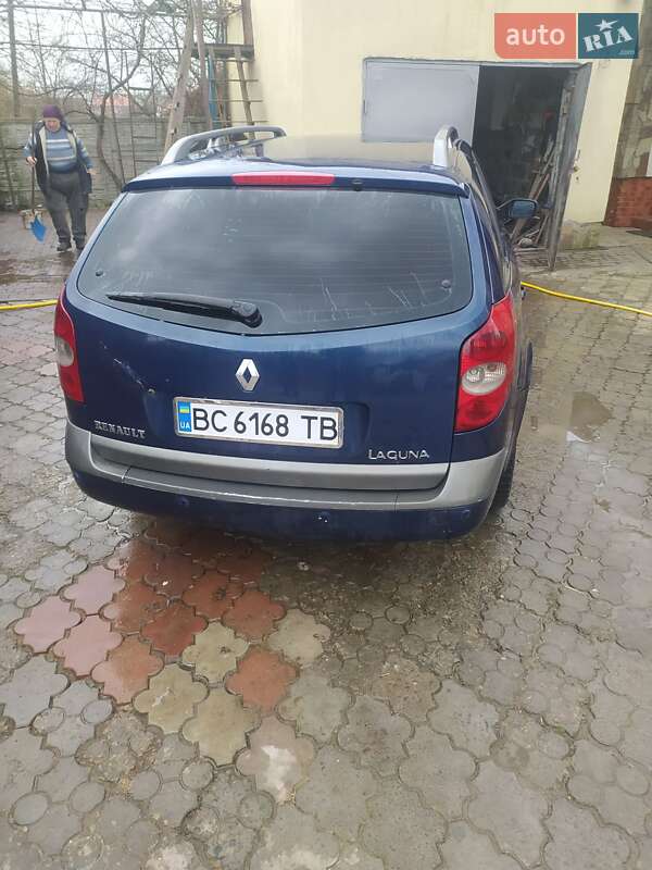 Универсал Renault Laguna 2001 в Пустомытах
